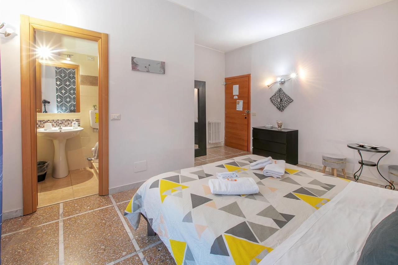 Bed and Breakfast Bb Danilo Roma Exterior foto